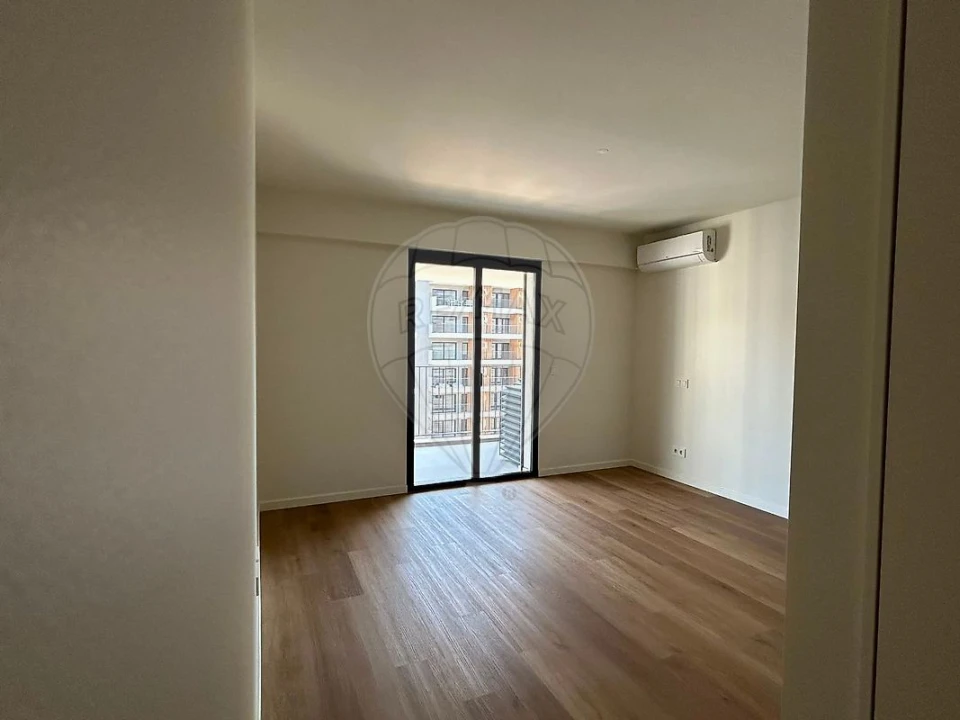 Apartamento T3 para Venda em Algés, Linda-A-Velha e Cruz Quebrada-Dafundo Foto 14