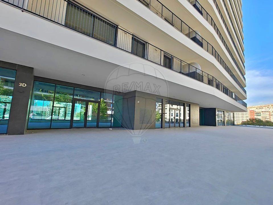 Apartamento T3 para Venda em Algés, Linda-A-Velha e Cruz Quebrada-Dafundo Foto 17