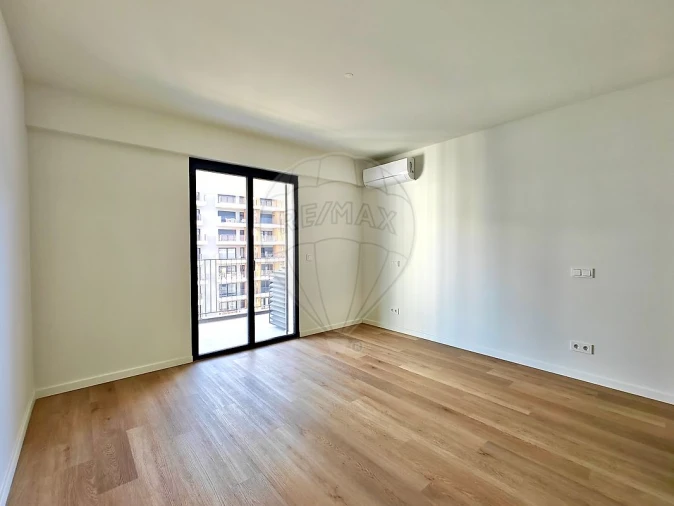 Apartamento T3 para Venda em Algés, Linda-A-Velha e Cruz Quebrada-Dafundo Foto 18