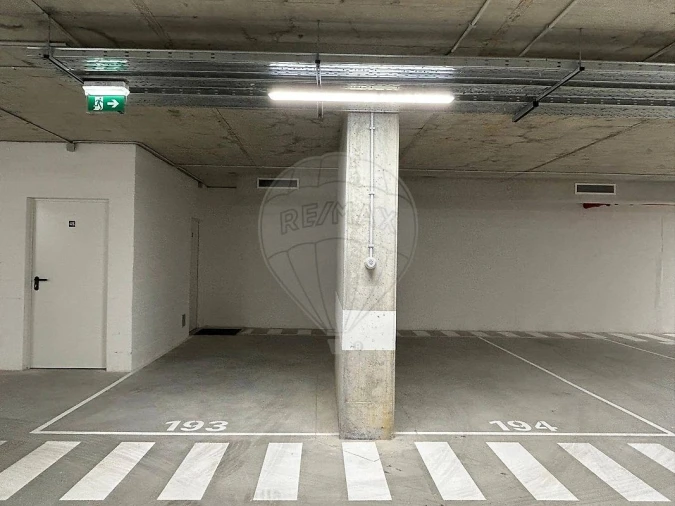 Apartamento T3 para Venda em Algés, Linda-A-Velha e Cruz Quebrada-Dafundo Foto 17