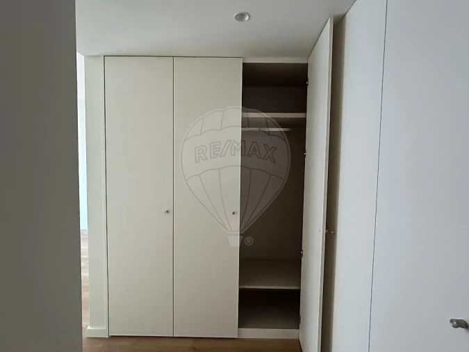 Apartamento T3 para Venda em Algés, Linda-A-Velha e Cruz Quebrada-Dafundo Foto 13