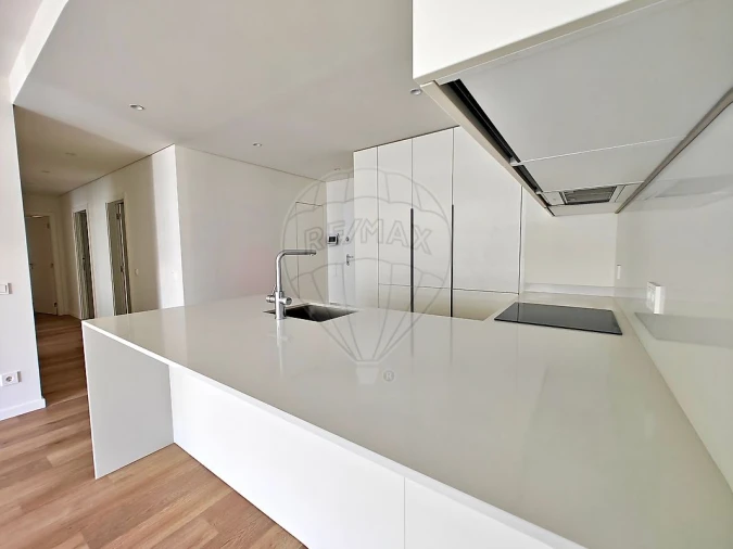 Apartamento T3 para Venda em Algés, Linda-A-Velha e Cruz Quebrada-Dafundo Foto 3