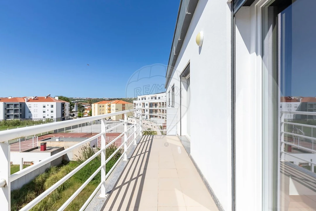 Apartamento T3 para Venda em Lourinhã e Atalaia Foto 14