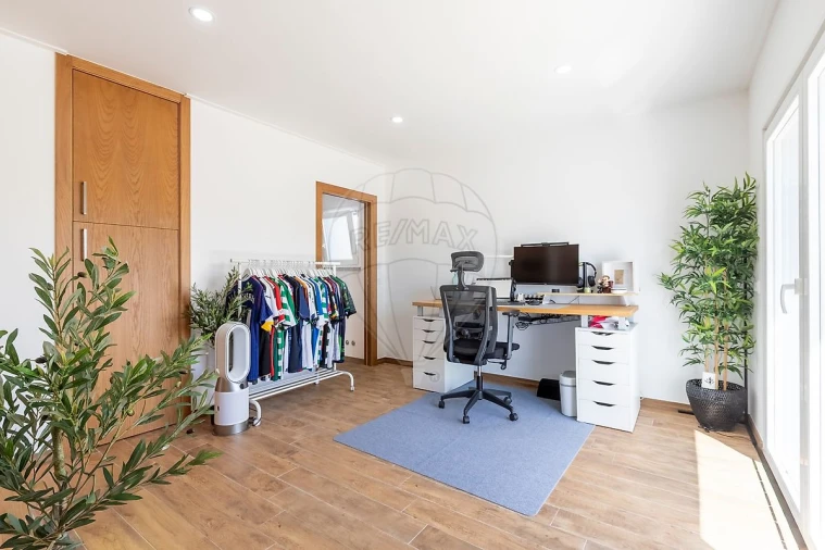 Apartamento T3 para Venda em Lourinhã e Atalaia Foto 17