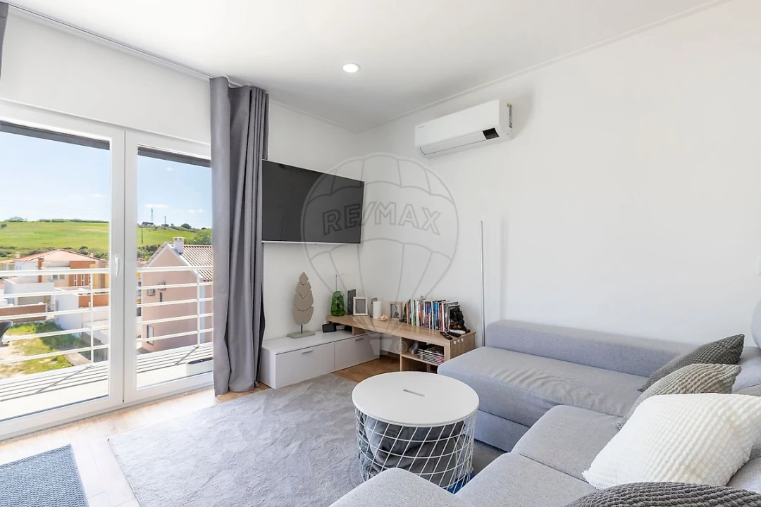 Apartamento T3 para Venda em Lourinhã e Atalaia Foto 4