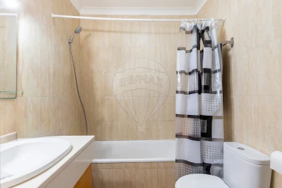 Apartamento T2 para Venda em Santa Maria, São Pedro e Matacães