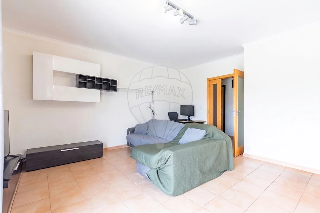 Apartamento T2 para Venda em Santa Maria, São Pedro e Matacães Foto 3