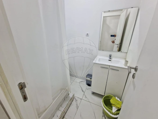 Apartamento T4 para Venda em Arroios Foto 5