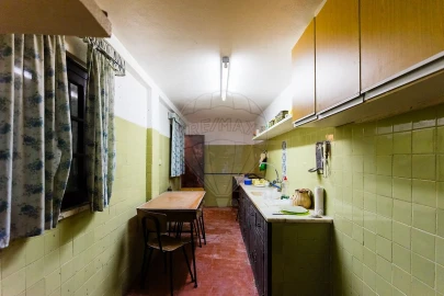 Moradia T7 para Venda em Baixa da Banheira e Vale da Amoreira