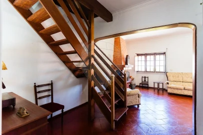 Moradia T7 para Venda em Baixa da Banheira e Vale da Amoreira