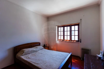 Moradia T7 para Venda em Baixa da Banheira e Vale da Amoreira