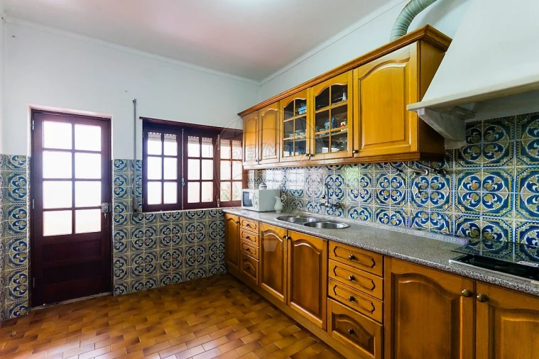 Moradia T7 para Venda em Baixa da Banheira e Vale da Amoreira Foto 43