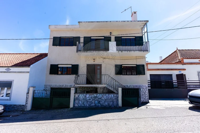 Moradia T7 para Venda em Baixa da Banheira e Vale da Amoreira Foto 7