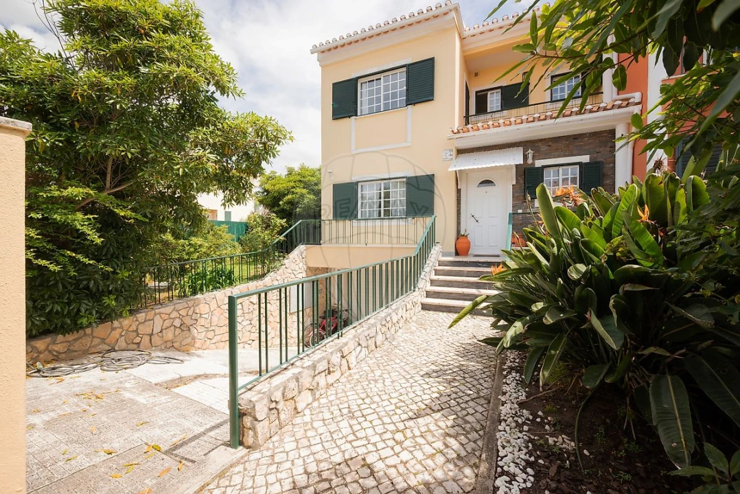 Moradia T3 para Venda em Cascais e Estoril Foto 2