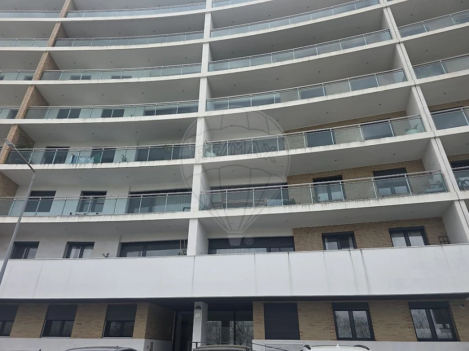 Apartamento T3 para Arrendamento em Loures Foto 3