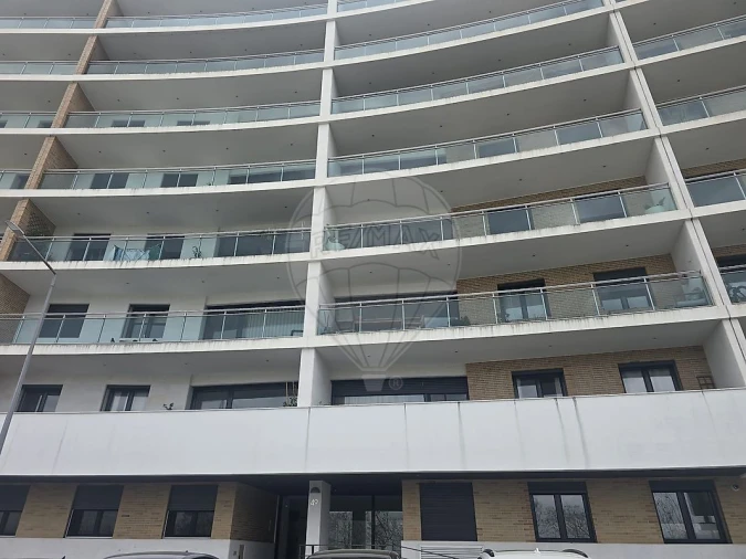 Apartamento T3 para Arrendamento em Loures Foto 3