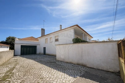 Moradia T4 para Venda em Gaeiras