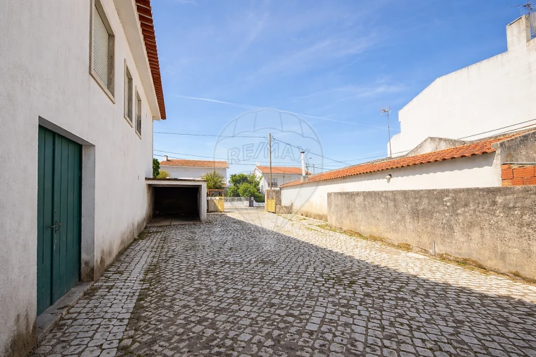 Moradia T4 para Venda em Gaeiras Foto 7