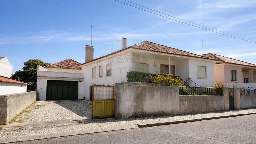 Moradia T4 para Venda em Gaeiras