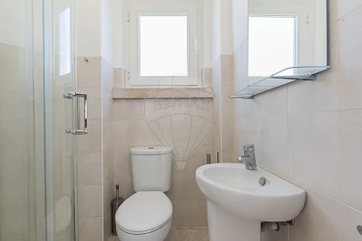 Apartamento T4 para Arrendamento em Alvalade