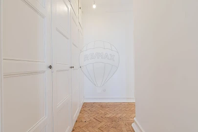 Apartamento T4 para Arrendamento em Alvalade