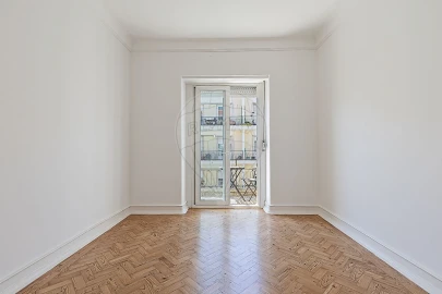 Apartamento T4 para Arrendamento em Alvalade