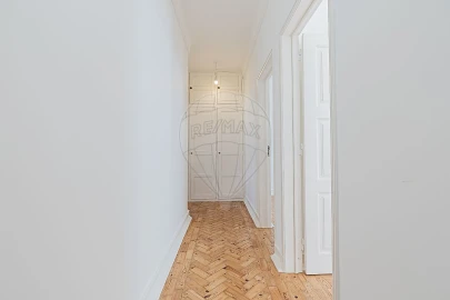 Apartamento T4 para Arrendamento em Alvalade