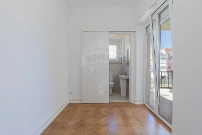 Apartamento T4 para Arrendamento em Alvalade