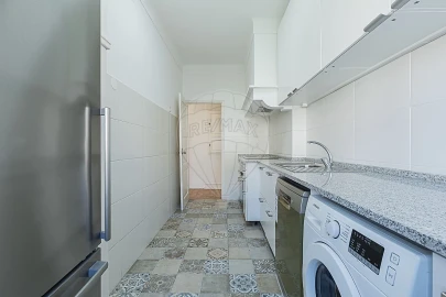 Apartamento T4 para Arrendamento em Alvalade