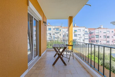 Apartamento T4 para Arrendamento em Alvalade