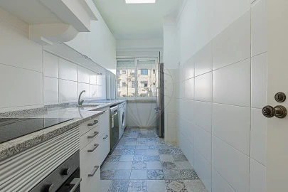 Apartamento T4 para Arrendamento em Alvalade