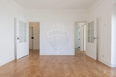 Apartamento T4 para Arrendamento em Alvalade