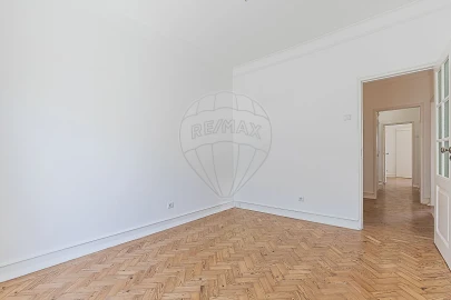 Apartamento T4 para Arrendamento em Alvalade