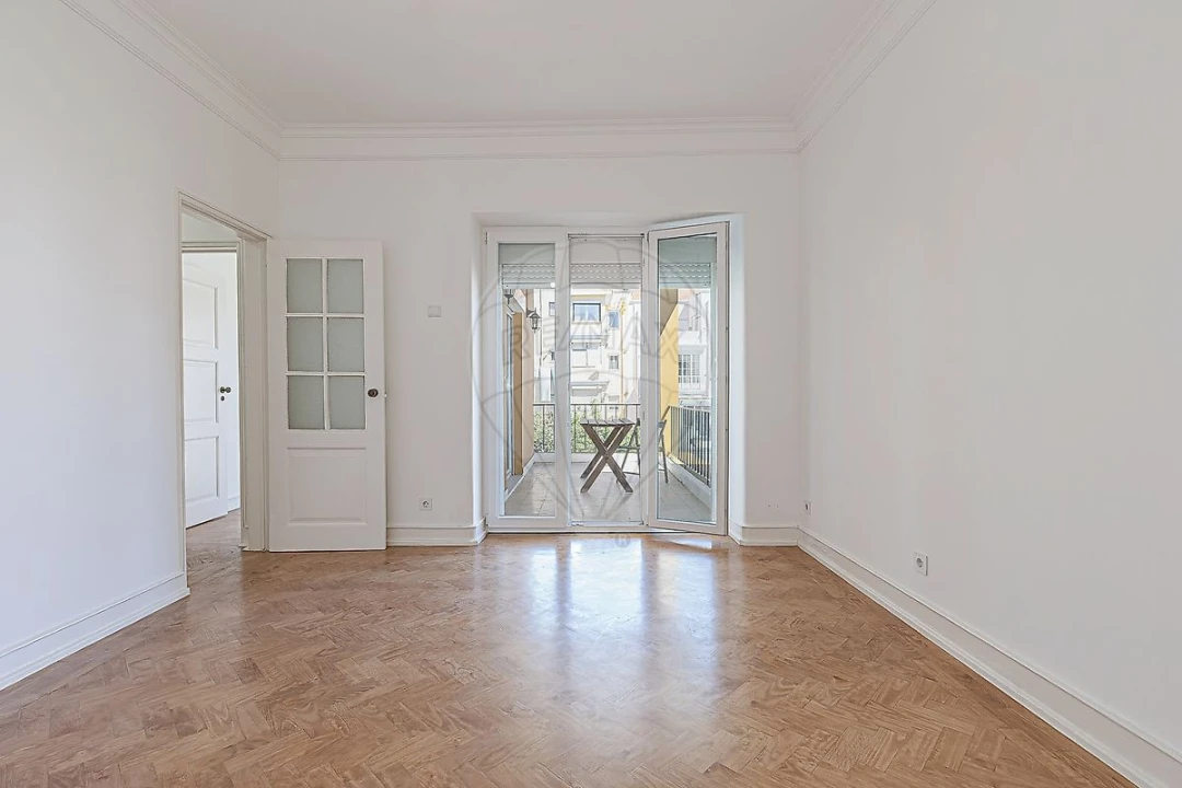 Apartamento T4 para Arrendamento em Alvalade Foto 19