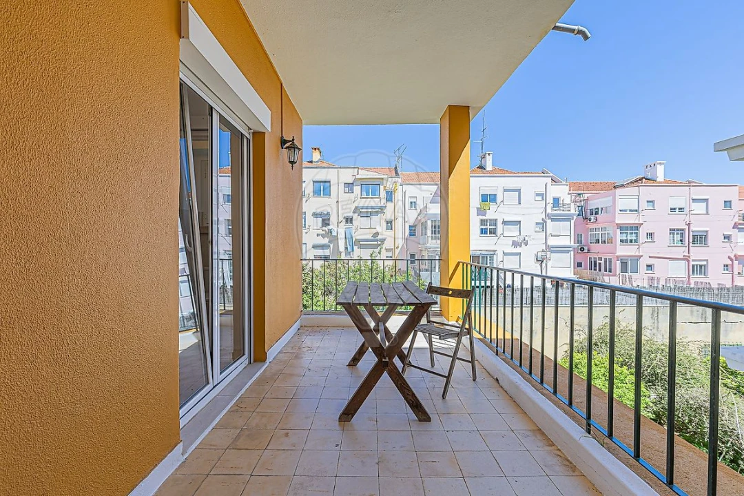 Apartamento T4 para Arrendamento em Alvalade Foto 23