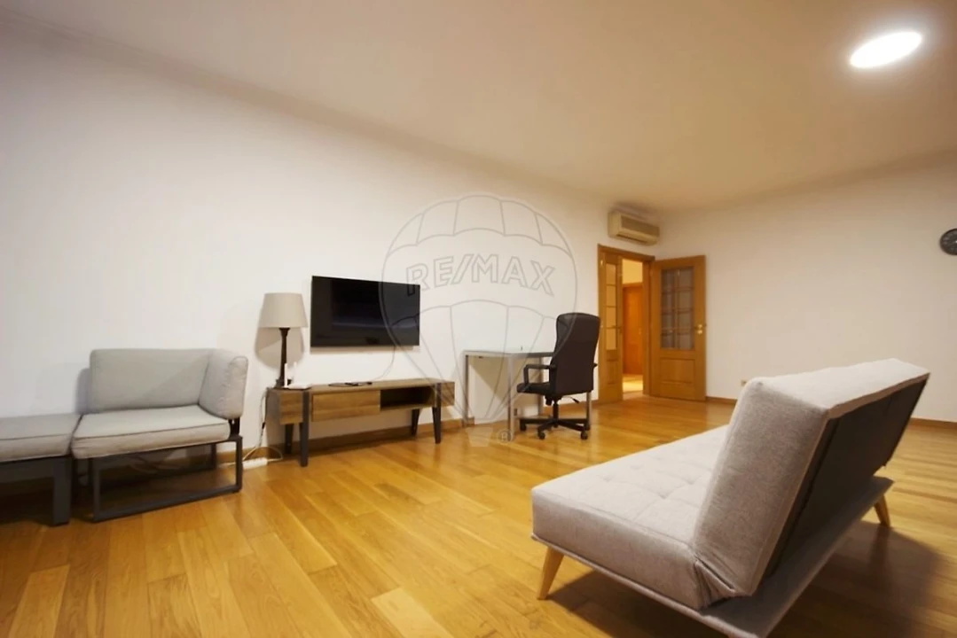 Apartamento T4 para Venda em Parque das Nações Foto 24