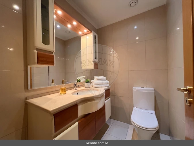 Apartamento T4 para Venda em Parque das Nações Foto 5