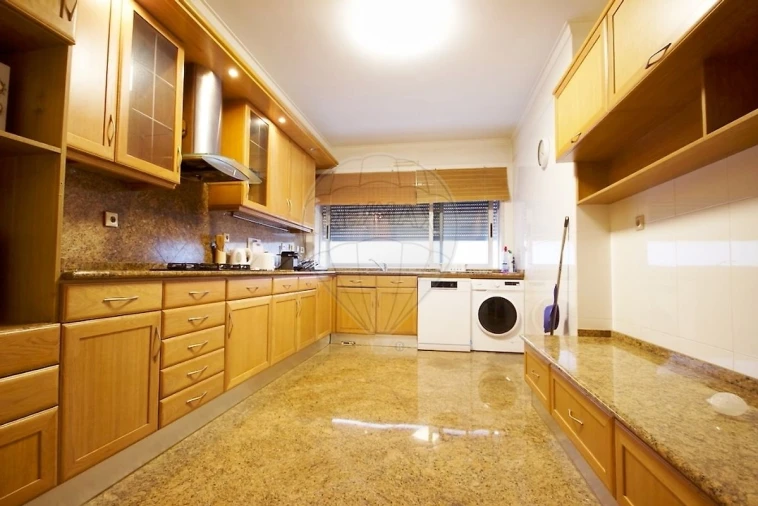 Apartamento T4 para Venda em Parque das Nações Foto 11
