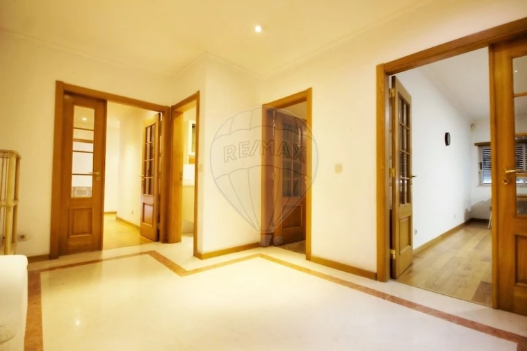 Apartamento T4 para Venda em Parque das Nações Foto 16