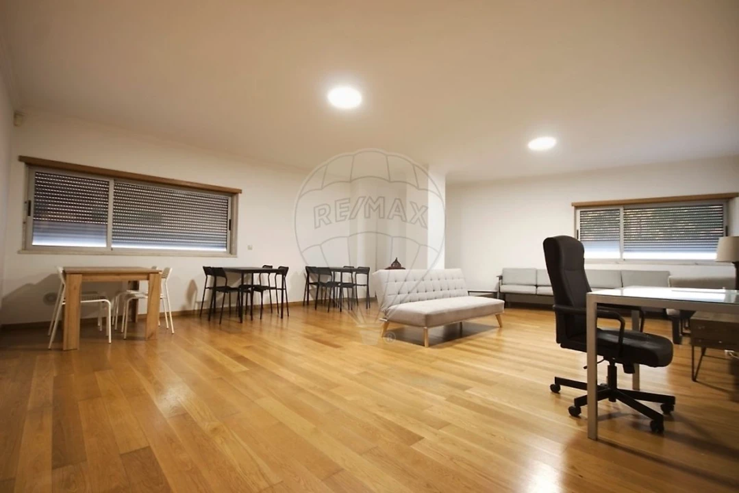 Apartamento T4 para Venda em Parque das Nações Foto 21