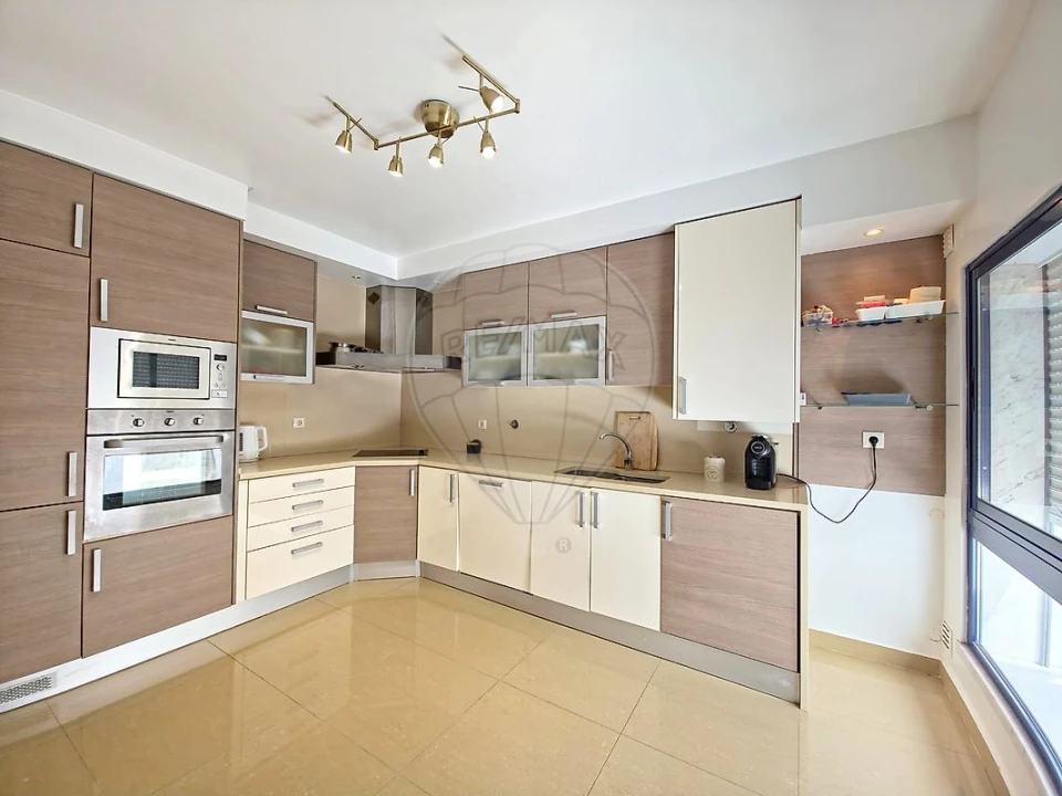 Apartamento T1 para Venda em Vila Franca de Xira Foto 13