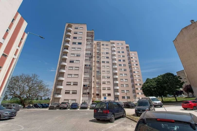 Apartamento T2 para Venda em Carregado e Cadafais