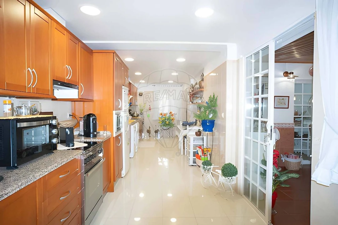Moradia T3 para Venda em Carnaxide e Queijas Foto 30