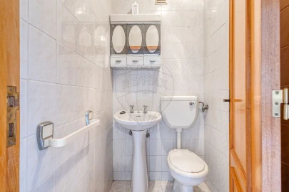 Apartamento T2 para Venda em Canelas
