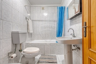 Apartamento T2 para Venda em Canelas