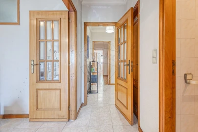 Apartamento T2 para Venda em Canelas