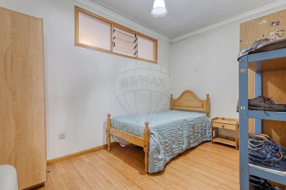 Apartamento T2 para Venda em Canelas