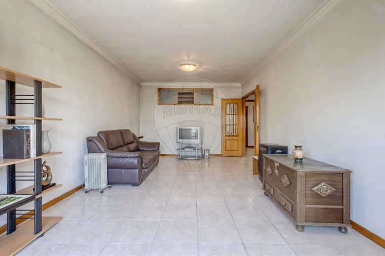 Apartamento T2 para Venda em Canelas Foto 17