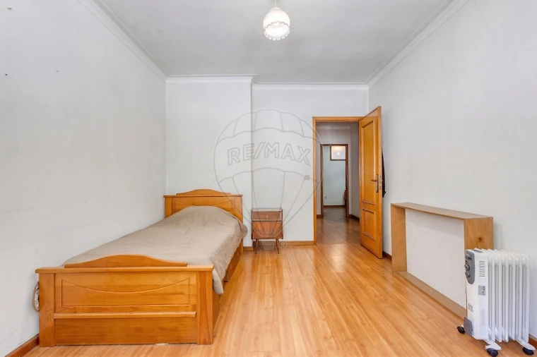 Apartamento T2 para Venda em Canelas Foto 19