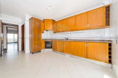 Apartamento T2 para Venda em Sobral de Monte Agraço